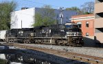 NS 8318 & 7613 lead train E25 at Southern Junction